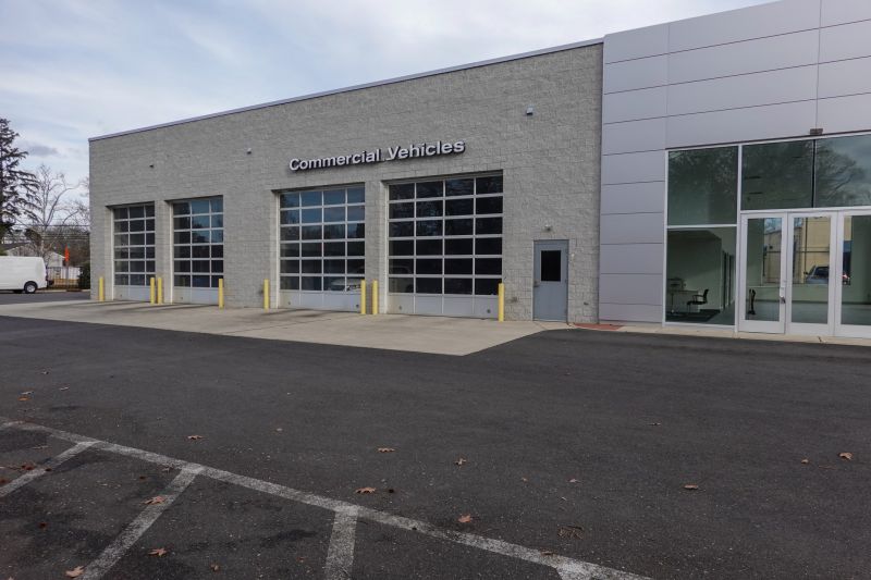 Commercial Door Service